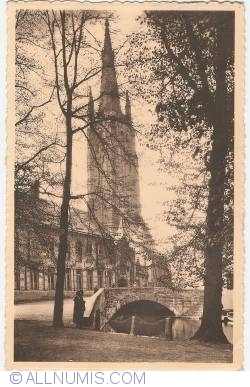 Bruges - Palatul Gruuthuse și Turnul Bisericii Maicii Domnului